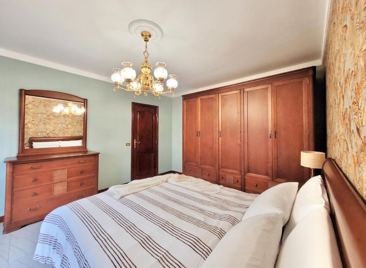 The Balcony House With Free Parking Apartment ปูแอร์โตเดลาครูซ ภายนอก รูปภาพ